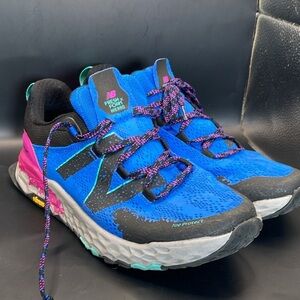 New Balance Women's Sneakers - Black USED